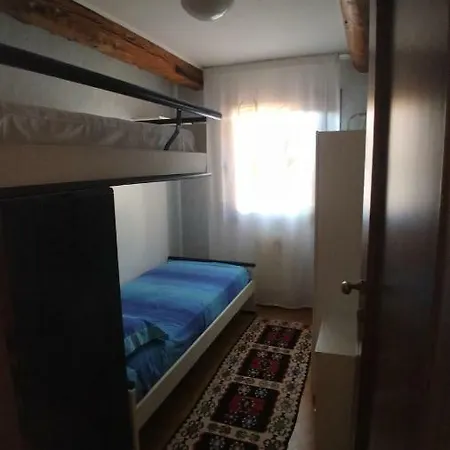 Apartment Mansarda Querini *